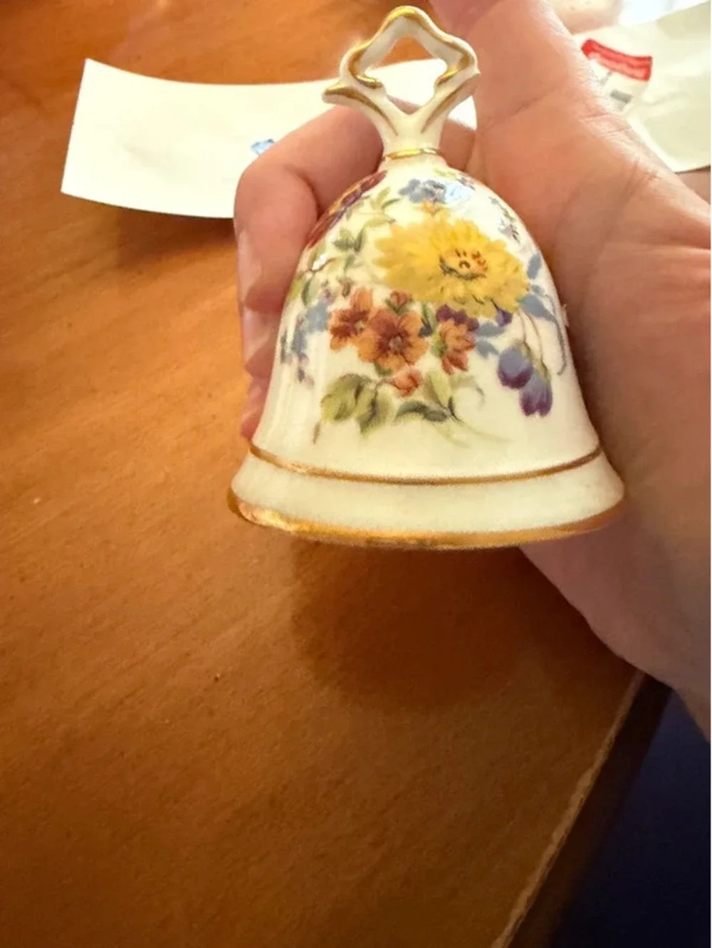 Bell Canadian Superior Fine Bone China 1976-77 farmhouse/CottageCore
